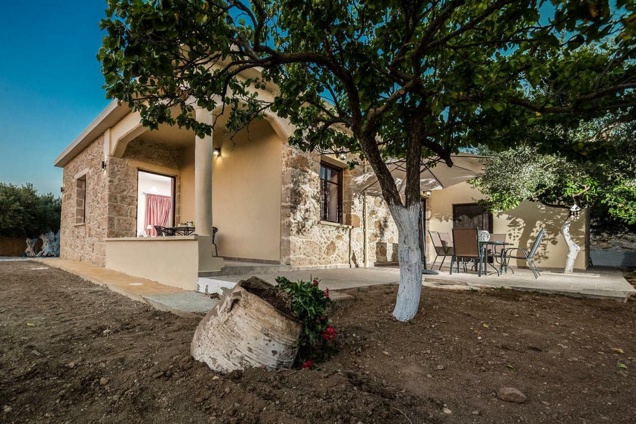 Вілла Nepheli Stone House Platanos  Екстер'єр фото